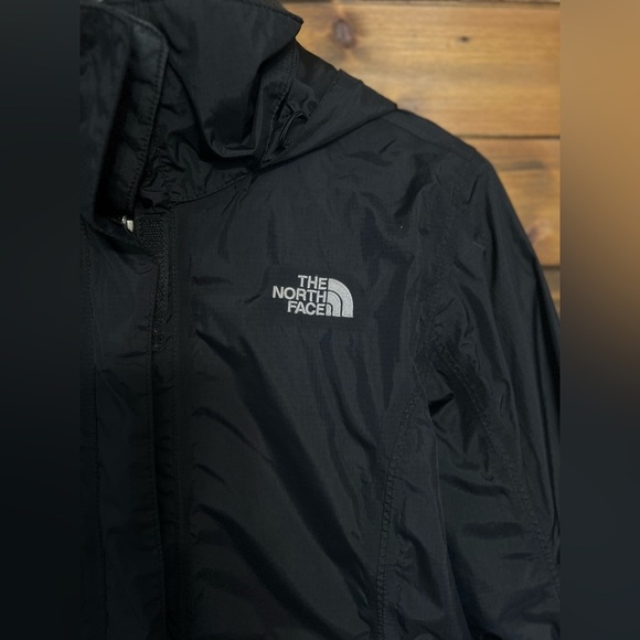 The North Face Hyvent woman’s outdoor Jacket with hoodie size small color black - Picture 3 of 9